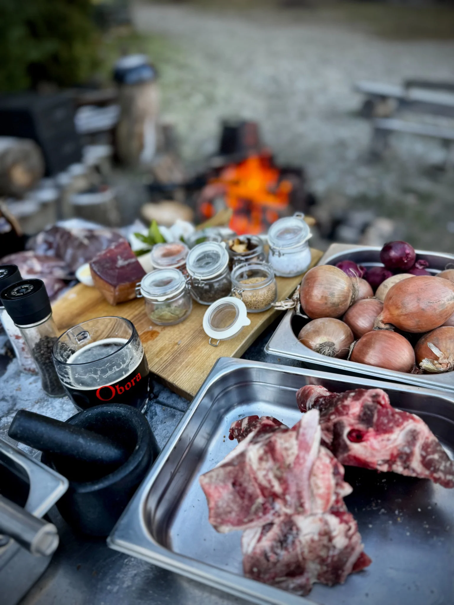 Suroviny a příprava cateringu